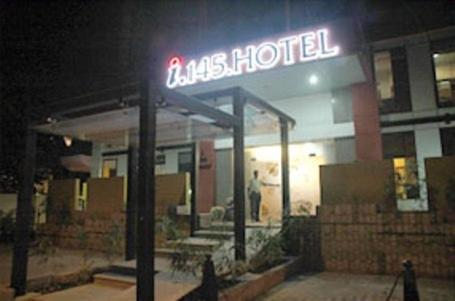 Istay Hotels Infantry Road Bangalore Buitenkant foto